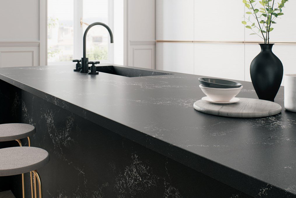 5101 Empira Black