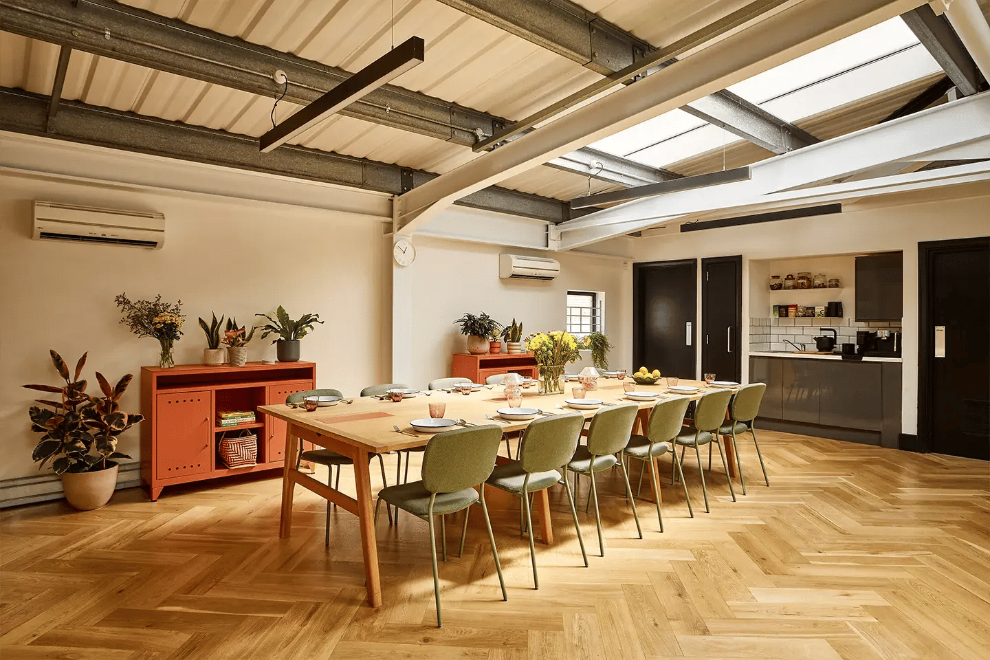 caesarstone-bettinas-kitchen-cloudburst-concrete-02