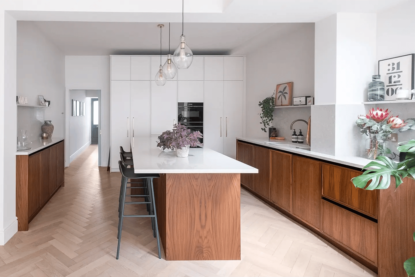 Caesarstone Bianco Drift kitchen worktops and kitchen island surface