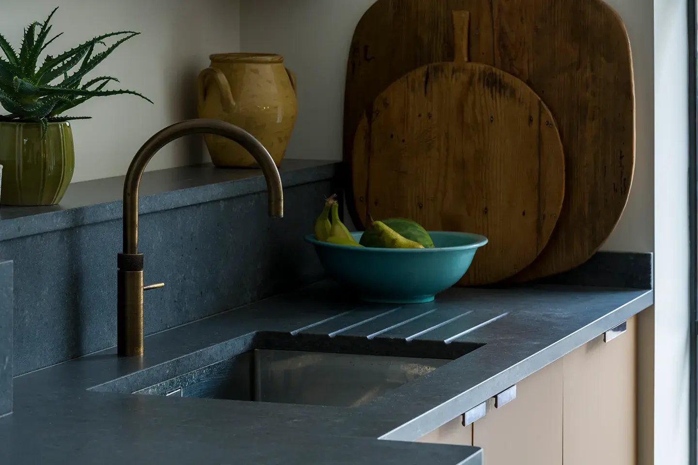 Caesarstone Rugged Concrete kitchen worktops and upstands