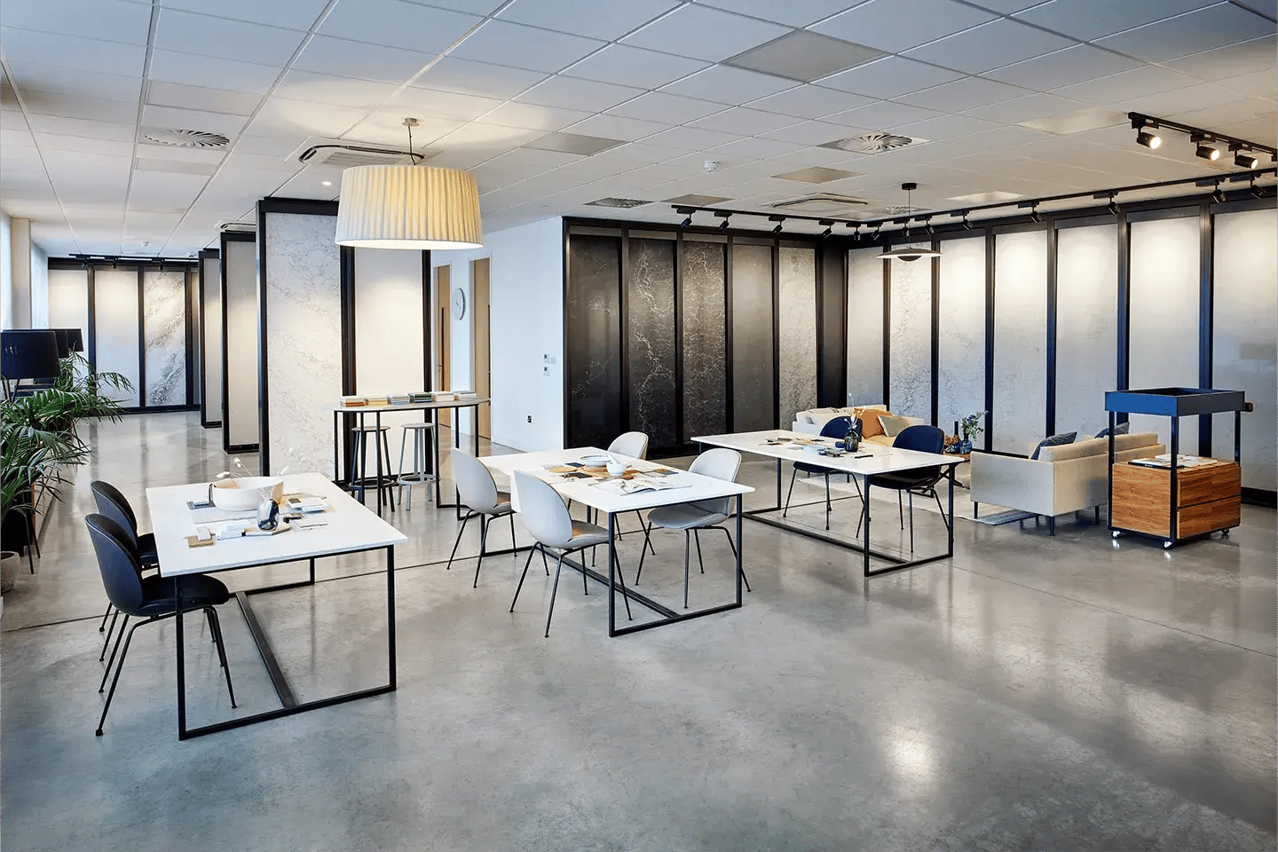 caesarstone-london-studio-slab-horse-shoe