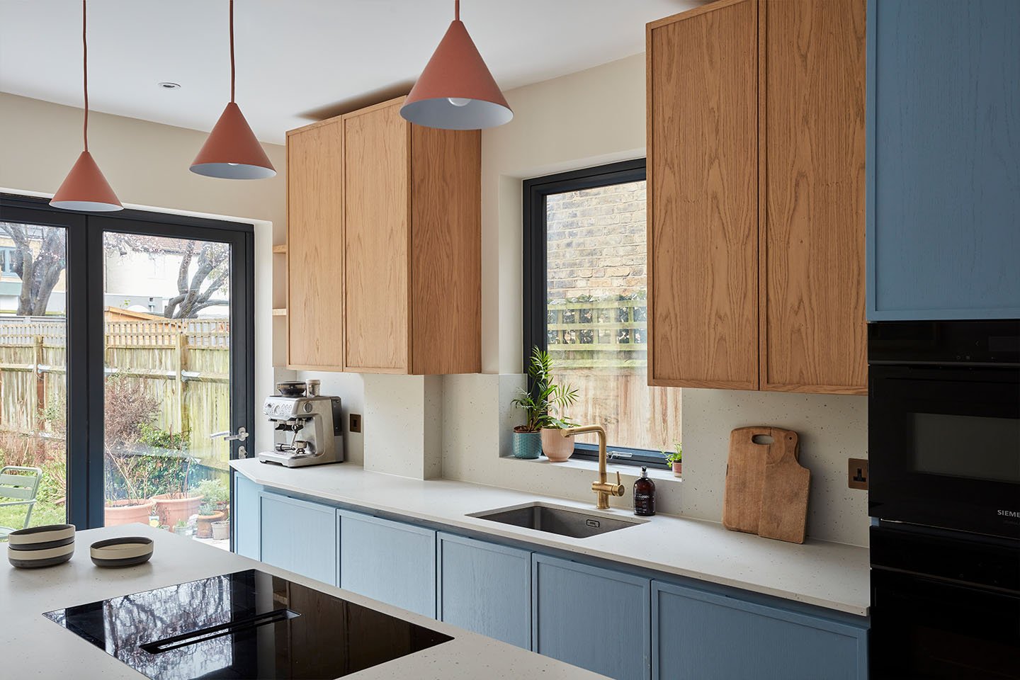 Caesarstone Frozen Terra worktop and kitchen island