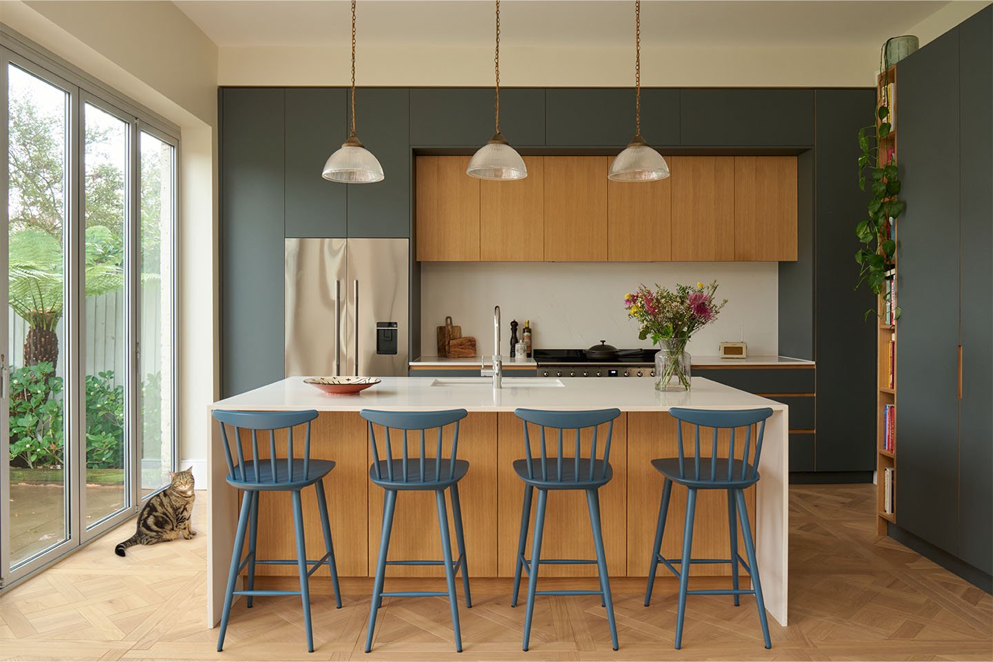 How to design a kitchen with an island
