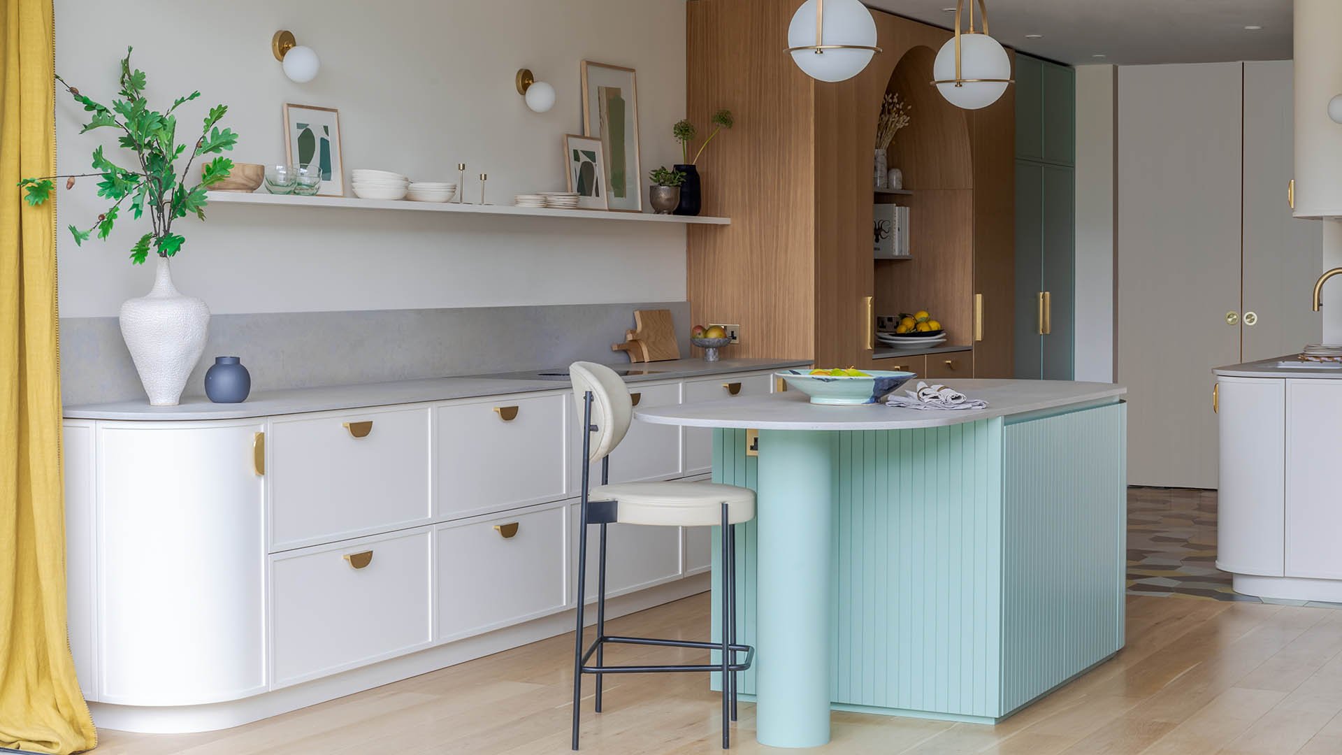 Art-Deco Kitchen from Kate Feather features Caesarstone Topus Concrete worktops