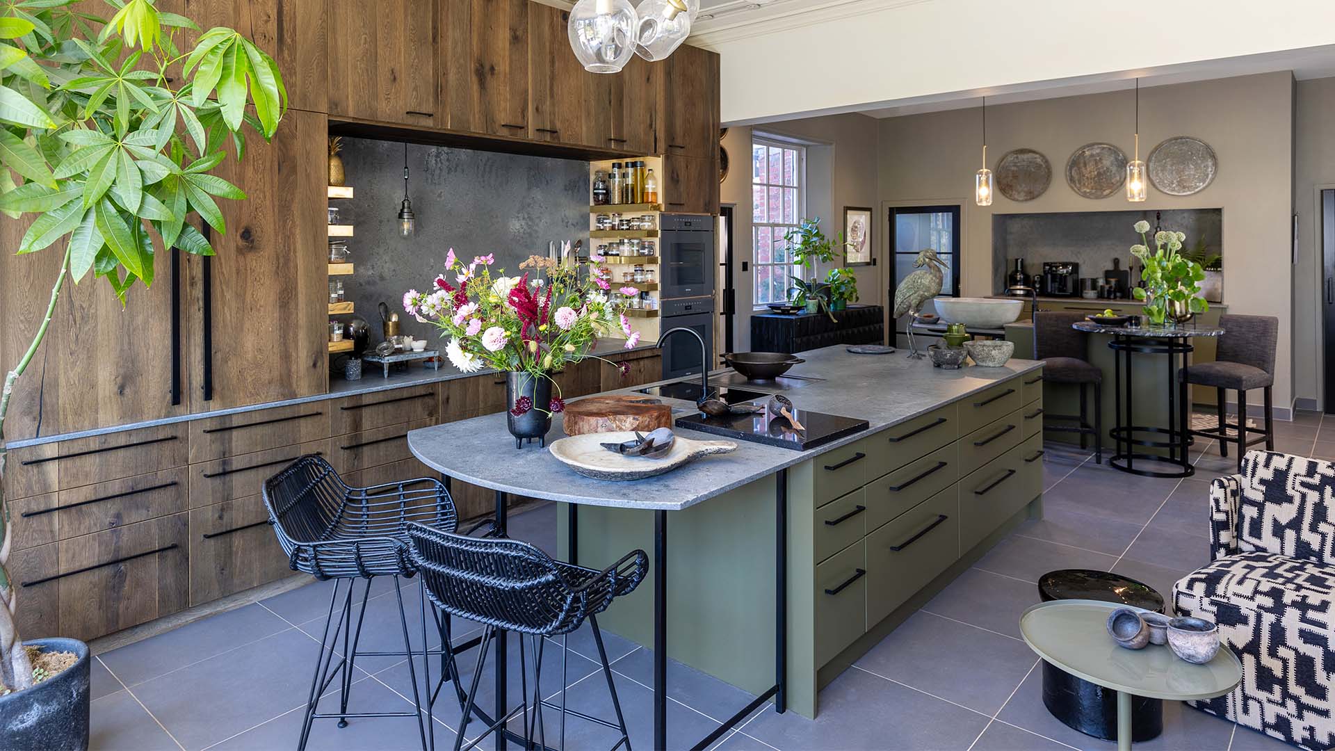 Linda Barker s dream kitchen features Caesarstone quartz worktops