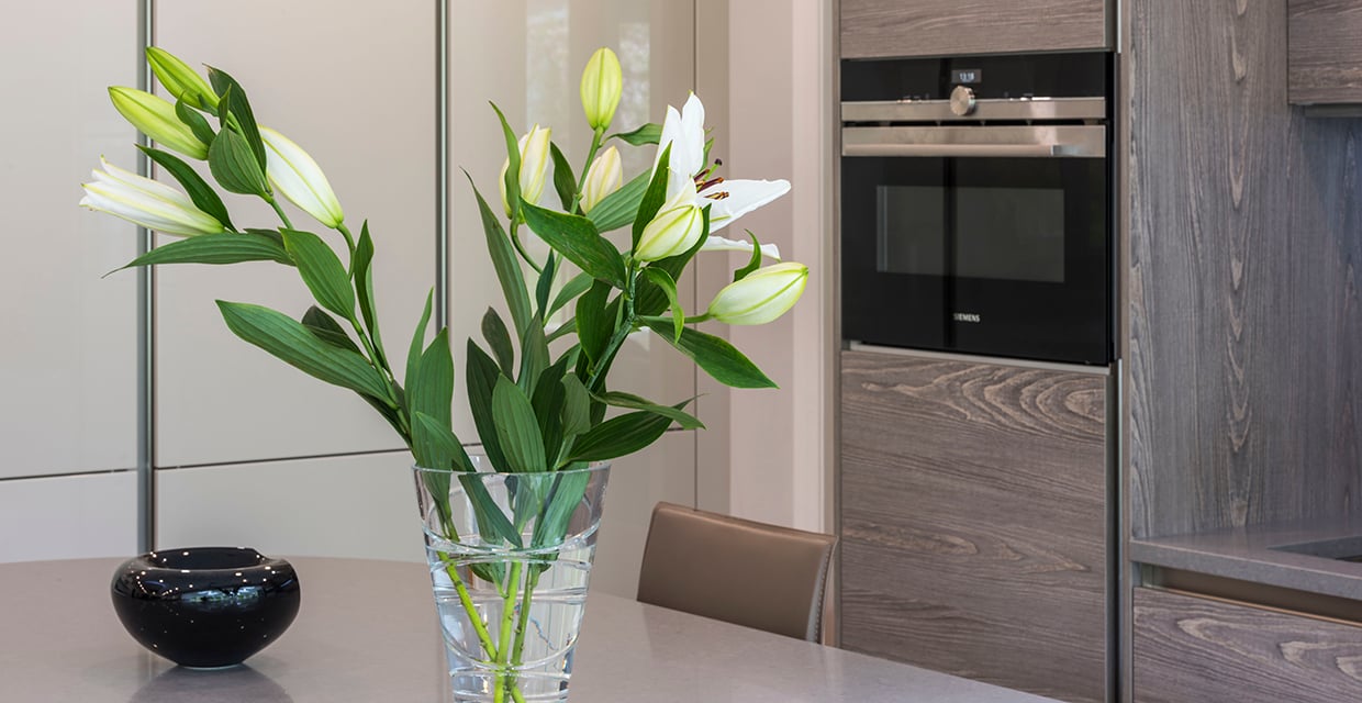oxted kitchen worktops and flowers