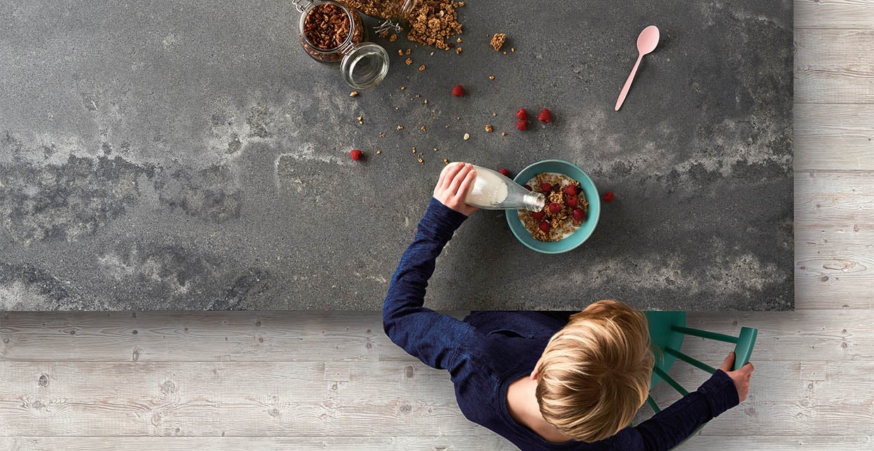 black quartz worktop with cereal