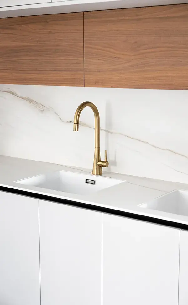 Caesarstone Sleet Worktop and Backsplash