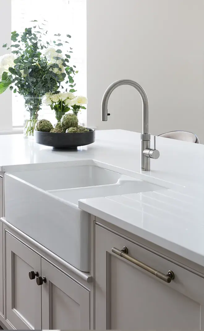caesarstone-mowlem-co-frosty-carrina-costings-preview