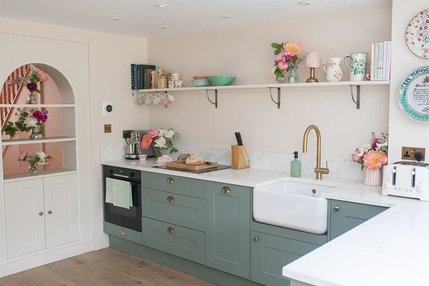 Rosanna Falconer's family kitchen featuring Caesarstone Arabetto kitchen worktops