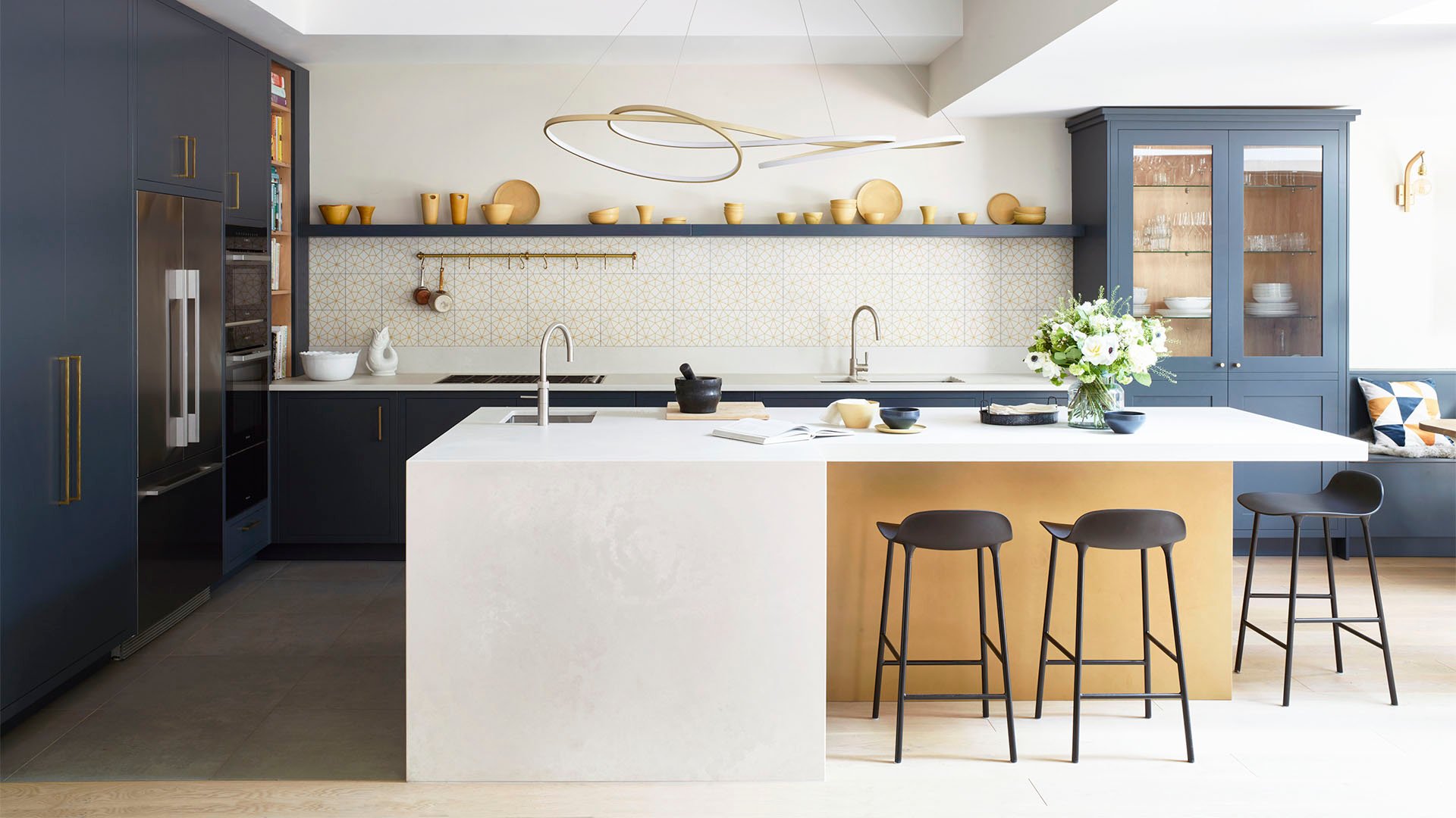 Caesarstone Cloudburst Concrete worktops in Roundhouse kitchen